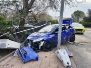 Fuga a Sant Cugat: Identificat el conductor que va estavellar el cotxe contra un fanal i es va escapar
