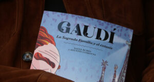 Salva Rubio i Agustín Comotto s’endinsen en la història d’Antoni Gaudí amb un nou còmic editat per Comanegra